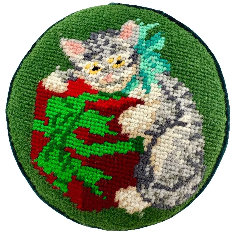 Needlepoint Cat‎ Christmas Gift Box Velvet Jewelry Trinket Storage 4